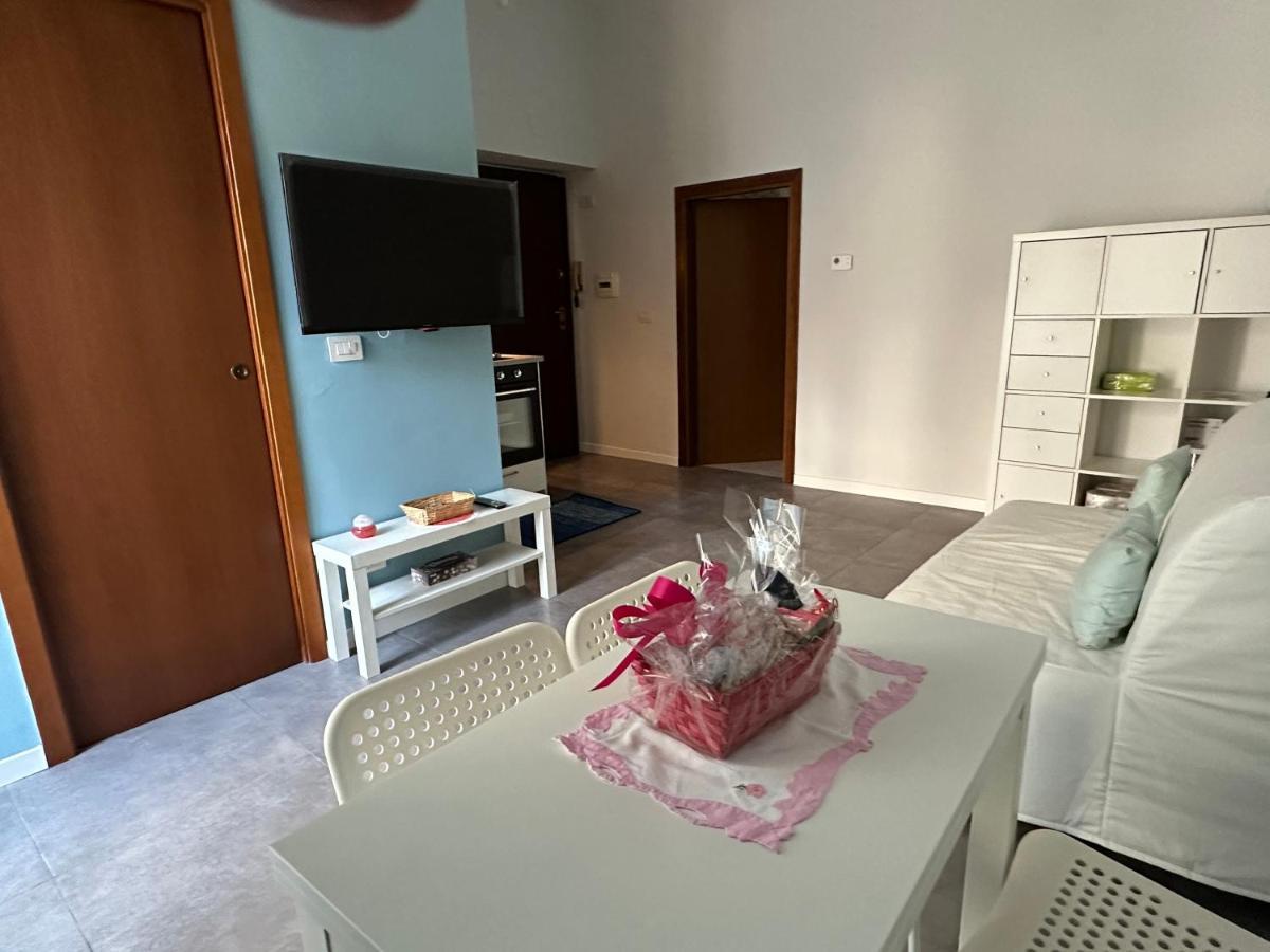 Casa Susanna: Central Ground Floor Retreat with Easy Parking Terni Exterior photo